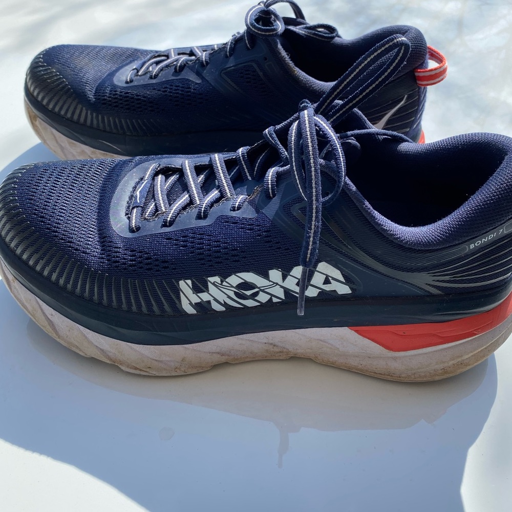 Hoka Bondi 7 Sneakers